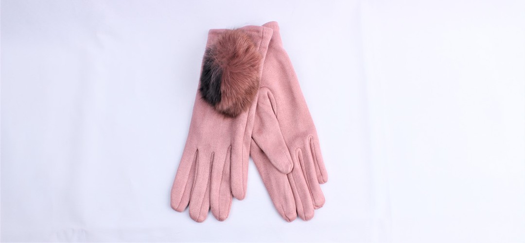 Shackelford faux H glove with large fur pompom pink Style; S/LK4954PNK image 0